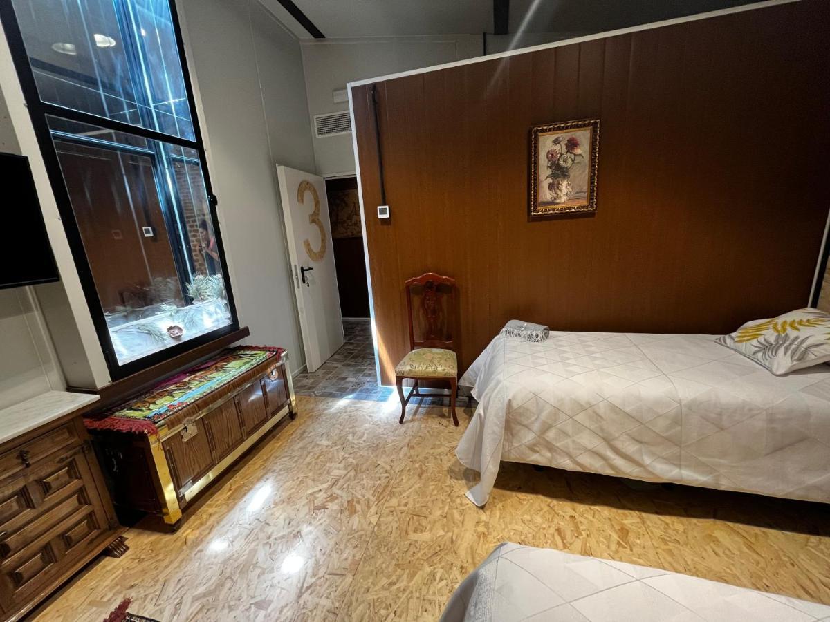 Casa Ruina Guest House Nava del Rey Exterior photo